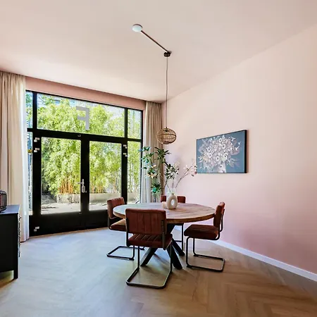 Stylish Next To The Amstel River- Unit F Amsterdam