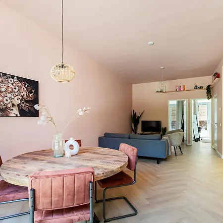 Stylish Next To The Amstel River- Unit F * Amszterdam