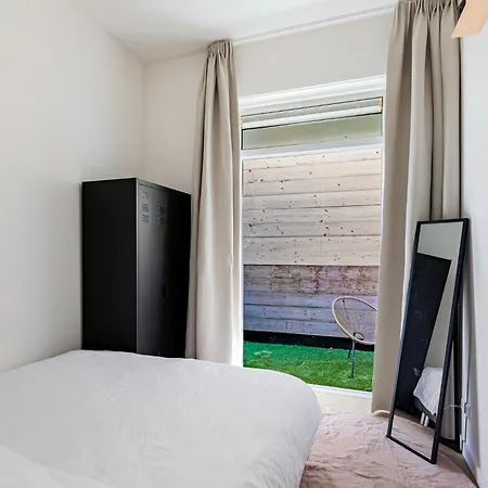 Stylish Next To The Amstel River- Unit F